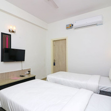 OYO 19389 SilverKey Rajouri Garden, 加诺尔 — 照片 3