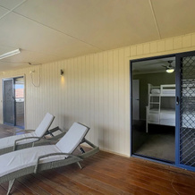 Coastal Upper-level Home With Pool Access, Batehaven — photo 4