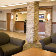 Woodlands Inn & Suites, Форт-Нельсон — фото 5