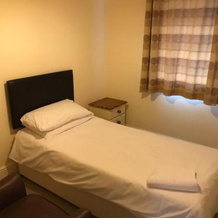 Pay2Stay, Puddington — photo 2