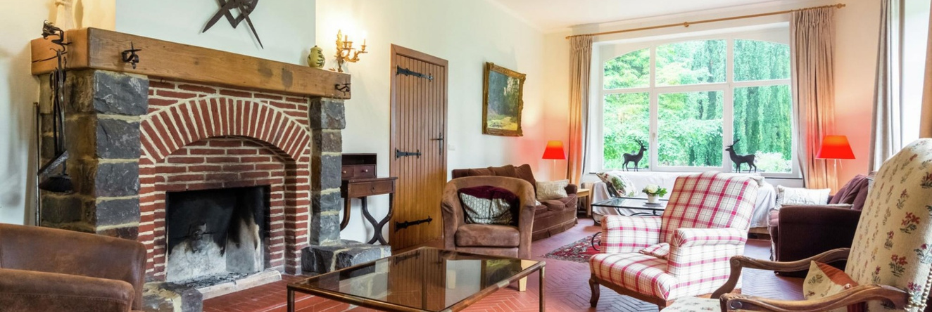 Beautiful Mansion in Beauplateau near Forest, 兰讷斯 — 照片 1