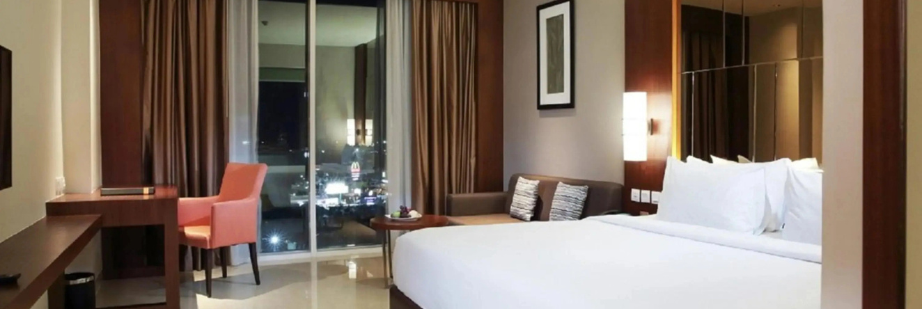 The Luxton Cirebon Hotel and Convention, 井里汶 — 照片 1
