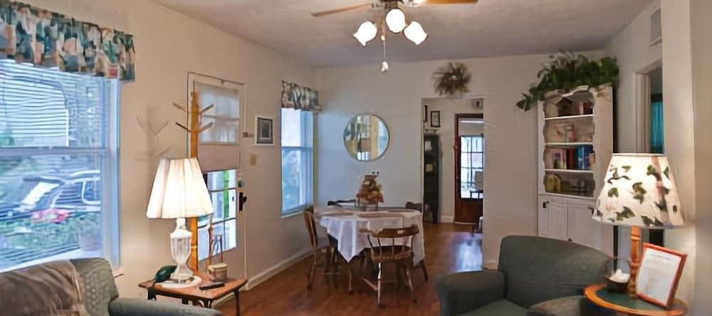 Mount Dora Cottages, 多拉山 — 照片 1