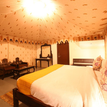 The Sher Garh Resort, 萨瓦伊马多普尔 — 照片 2