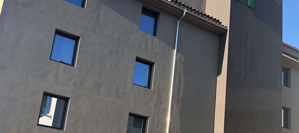 Campanile Marseille Est - Aubagne, 欧巴涅 — 照片 1