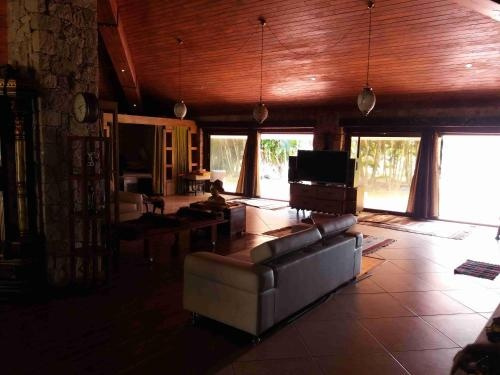 Aarna Beach House, Ковелонг — фото 1