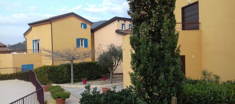 Alba Marina Di Lozari, 贝尔戈代尔 — 照片 1
