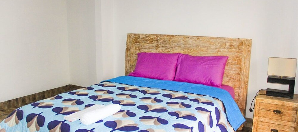 Keramas temuku family Guest house, 克拉马斯 — 照片 1