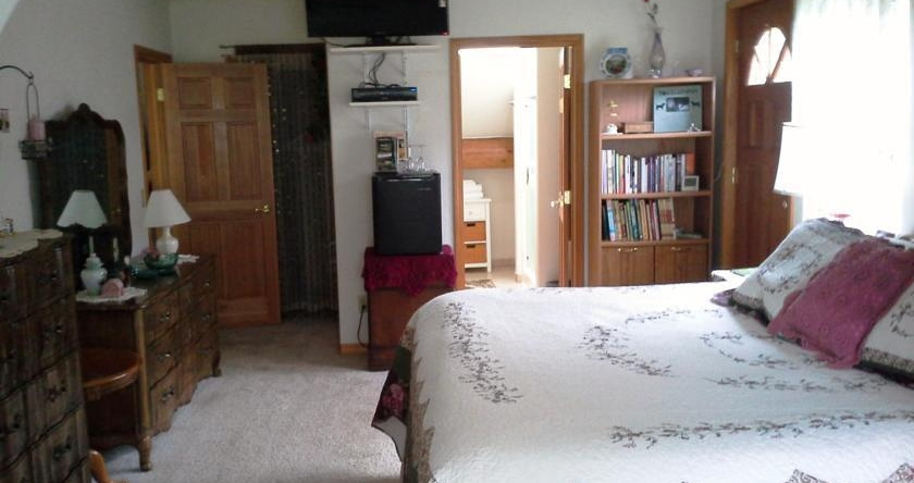 Powder Creek Ranch Bed and Breakfast, Tillamook — photo 1