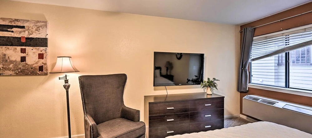 2 Blocks to Light Rail: Denver Unit w/ Kitchenette, 恩格尔伍德 — 照片 1
