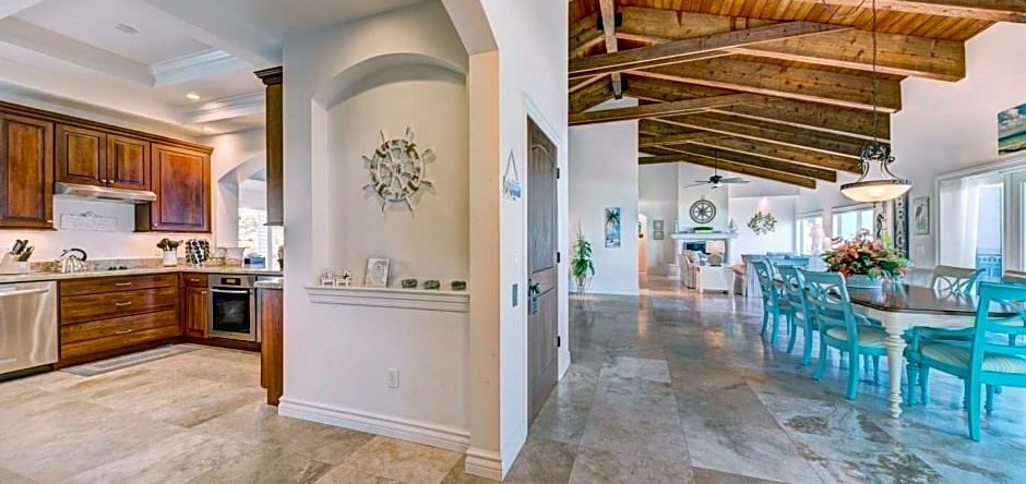 La Dolce Vita, Стюарт — фото 1