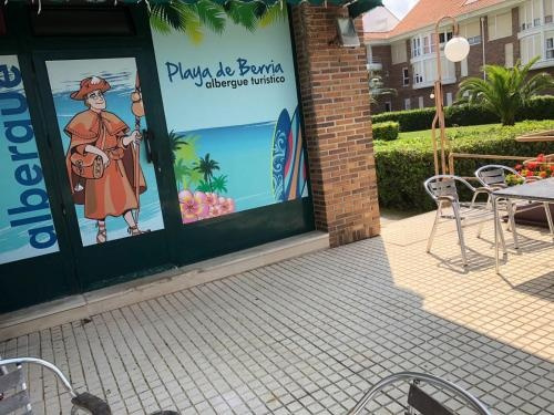 Albergue Turistico Playa de Berria, 桑托尼亚 — 照片 1