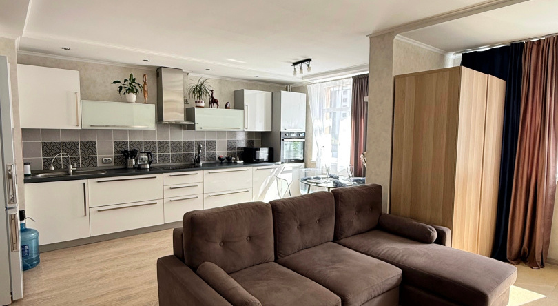 Uyutnaya S Horoshim Raspolozheniem Na Kvartale Flat, Kazan — photo 1