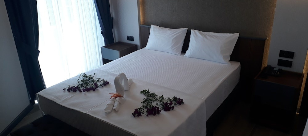 Evdi̇rhan Otel, 代谢梅阿尔特 — 照片 1