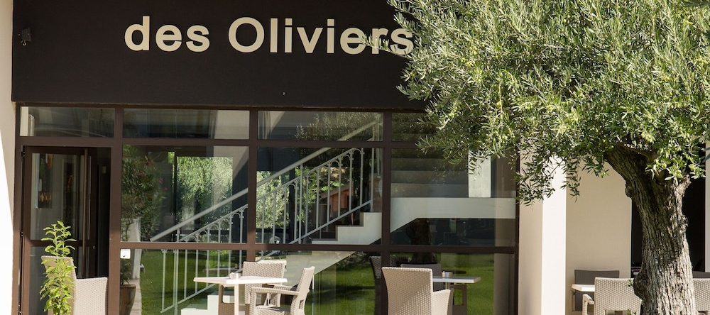 Hotel Restaurant Le Domaine Des Oliviers, Пьеррелатте — фото 1