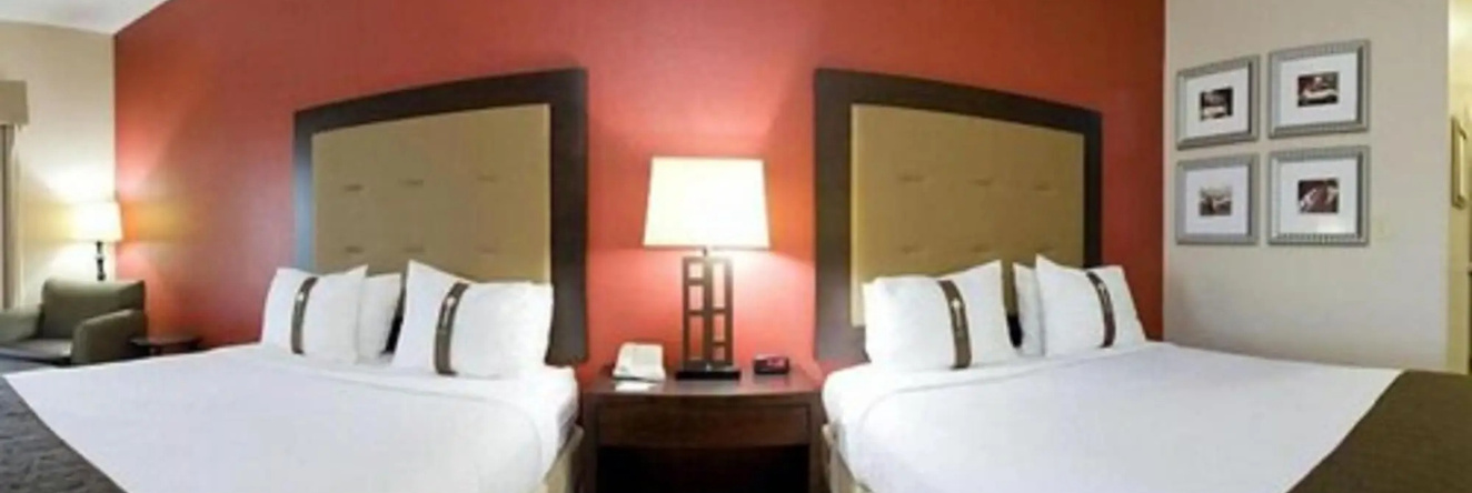 Holiday Inn Batesville By Ihg, Бейтсвилл — фото 1