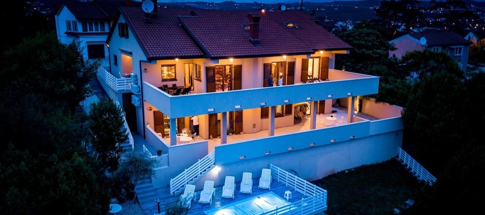Holiday home - Healthy house Opatija, 奥帕蒂亚 — 照片 1