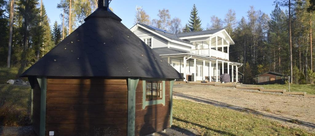 Lomapesä Cottages, 佩尔顿马 — 照片 1