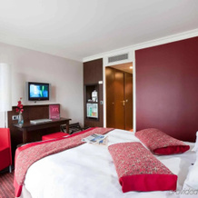 Hotel Mercure Saint Quentin En Yvelines Centre, Монтиньи ле Бретоне — фото 3