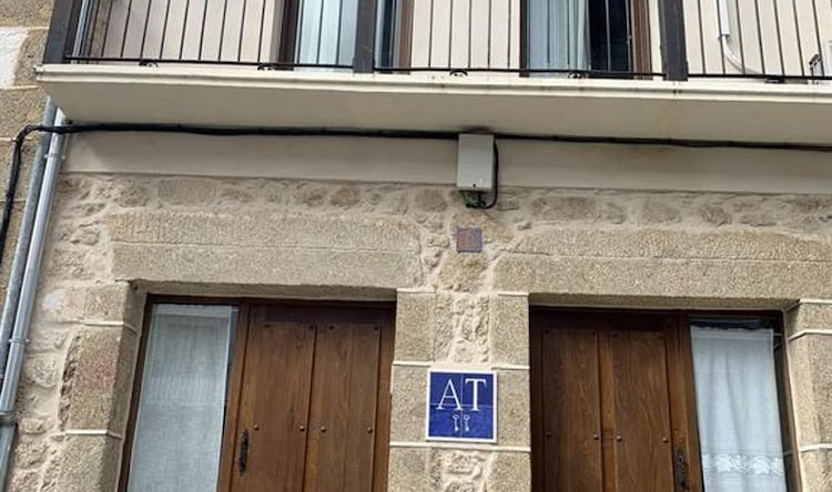 Studio in Baños de Montemayor, With Wonderful City View, Balcony and Wifi, 巴尼奥斯-德-蒙特马约尔 — 照片 1