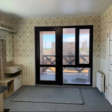 Dvuhkomnatnaya na Belyause Flat, 兹纳缅斯科耶 — 照片 5
