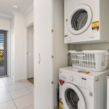 Birtinya 1-bed With Canal Views and Pool, 伯廷亚 — 照片 4