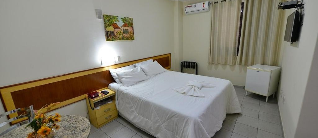 Hotel Vind's Plaza, Caratinga — photo 1