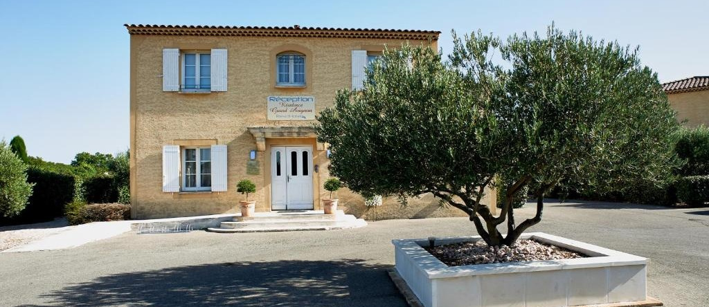ResidHotel Golf Grand Avignon, 韦代讷 — 照片 1