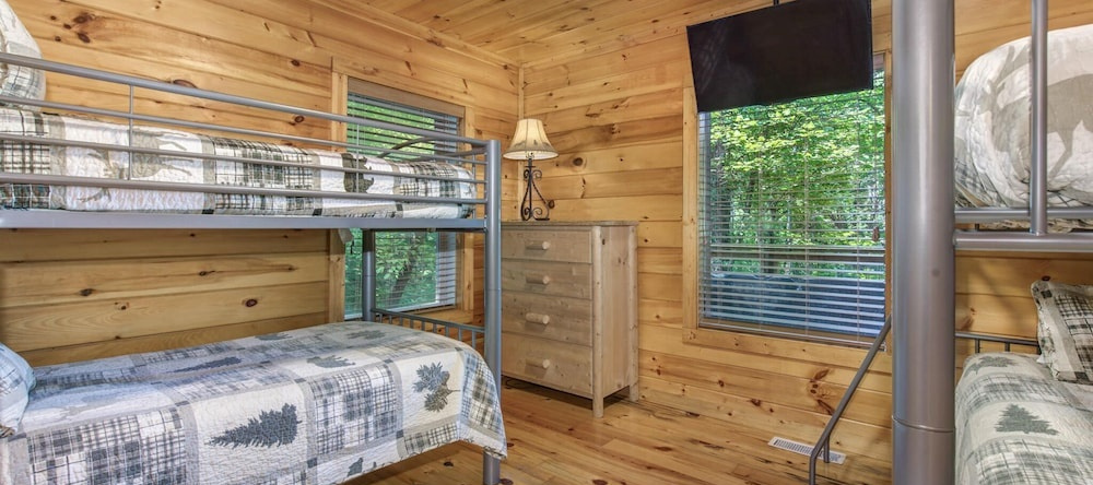Hidden Haven Log Cabin W/ Private Hot Tub, Уэрс Вэлли — фото 1