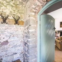 Castle House - 5 Bedroom - Manorbier, Manorbier — photo 2