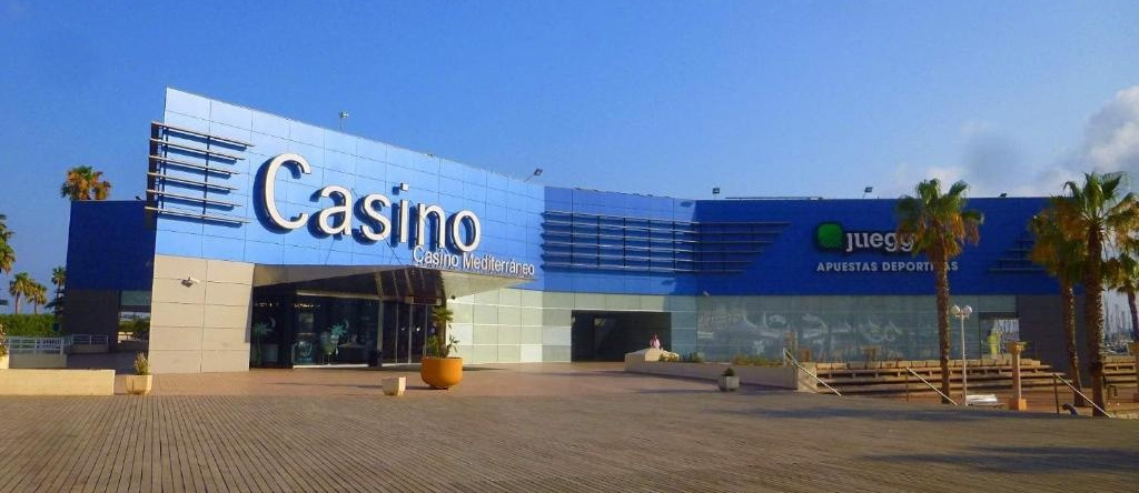 Apartamento En 1ª Línea Con Piscina, Аликанте — фото 1