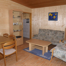 Tidy furnished wooden chalet, located close to the forest, 布谢 — 照片 2