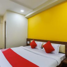 OYO 45335 Hotel Ratan Deluxe, 桑格利 — 照片 4