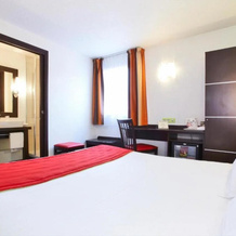 Enzo Hotels Reims Tinqueux by Kyriad Direct, 坦克 — 照片 5