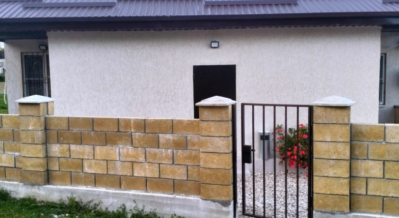 Dom pod kluch u morya Arnou Private House, 姆古兹尔赫瓦 — 照片 1