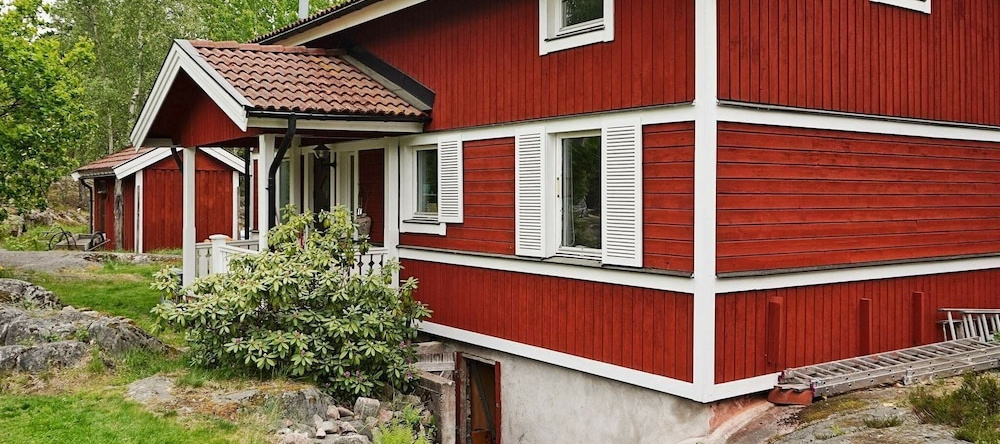 7 Person Holiday Home In Ljusterö, Акерсберга — фото 1