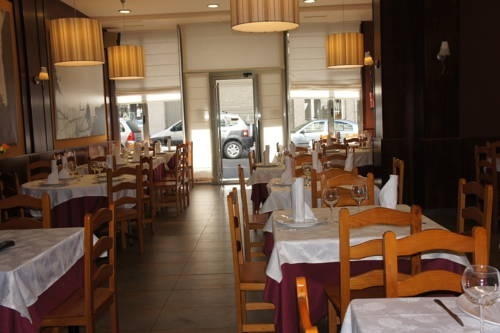 Hostal Alarico, 阿拉里斯 — 照片 1