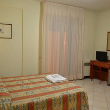 Hotel House, Castenaso — photo 5
