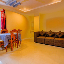 OYO 36823 Hotel Vamsee Empire, 哈马姆 — 照片 4