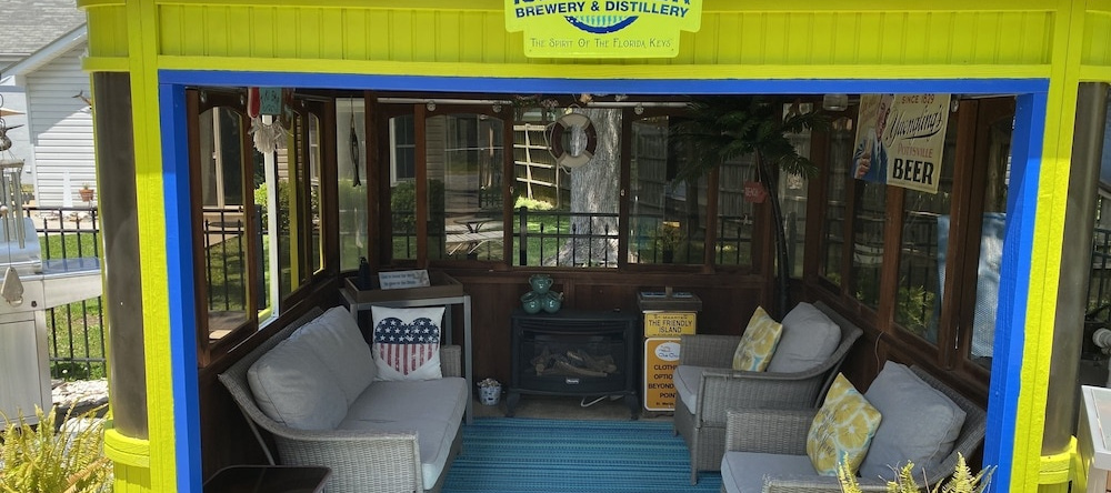 Colonial Beach Plaza Bed & Breakfast, Колониал-Бич — фото 1
