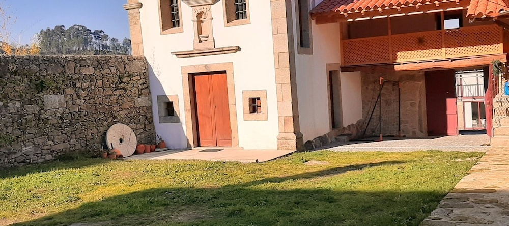 Villa With 8 Bedrooms In Póvoa De Lanhoso, With Wonderful Mountain View, Private Pool And Enclosed Garden - 35 Km From The Beach, Повоа-де-Ланхозу — фото 1