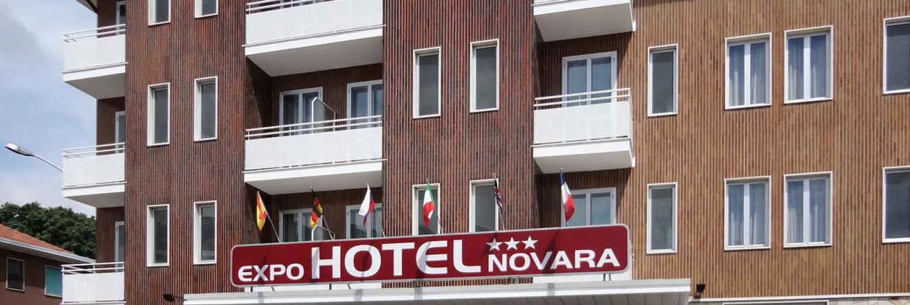 Hotel Ristorante Novara Expo, 巴雷焦 — 照片 1