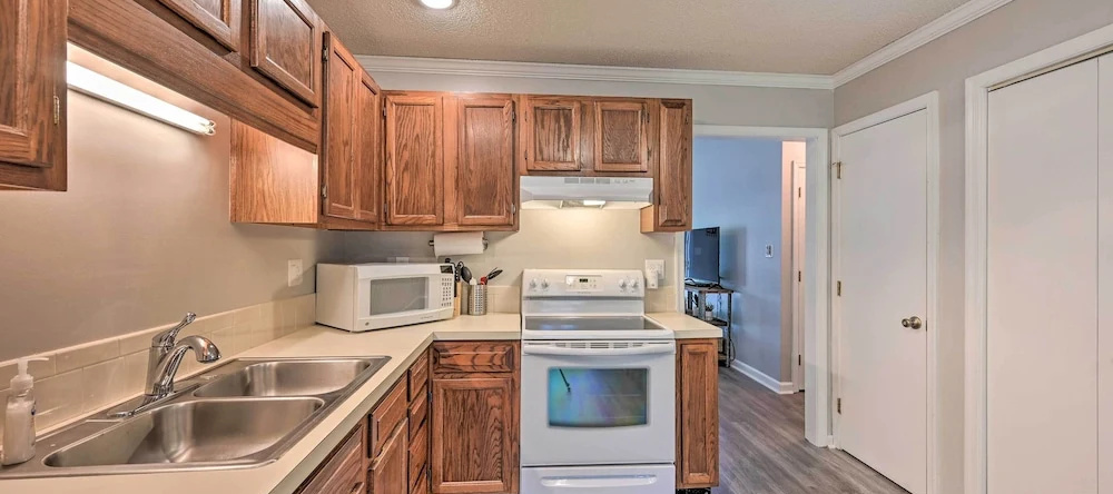 Lovely High Point Abode ~ 2 Mi to University!, 海波因特 — 照片 1