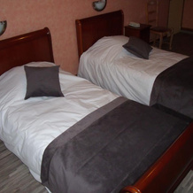 Hotel Saint Sauveur, 梅吕埃 — 照片 2