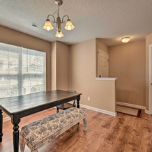Cozy Greensboro Townhome ~ 7 Mi to UNC Campus, 格林斯伯勒 — 照片 4
