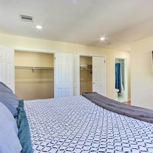 Bright Irvington Home ~ 2 Mi to Prudential Center!, Irvington — photo 4