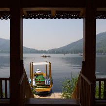 Sukoon Houseboat Kashmir, 斯利那加 — 照片 3