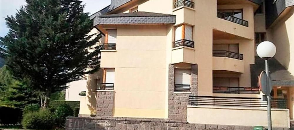 Apartamentos Biescas 3000, Бьескас — фото 1