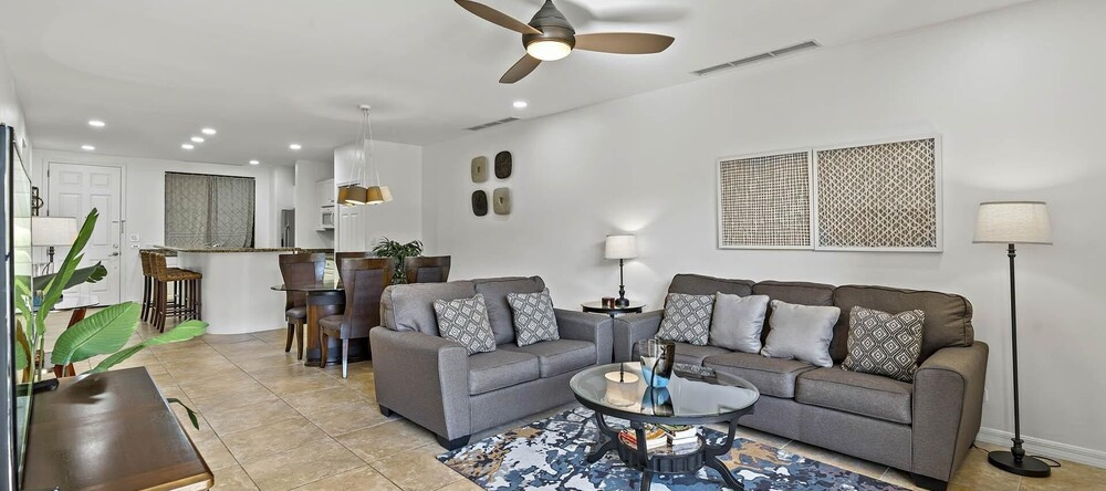 Colorfully Decorated 3rd-floor Unit Overlooking Pool at Pacifico in Coco, 科科 — 照片 1