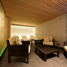 Hotel Alpine Lodge, 扎嫩 — 照片 2